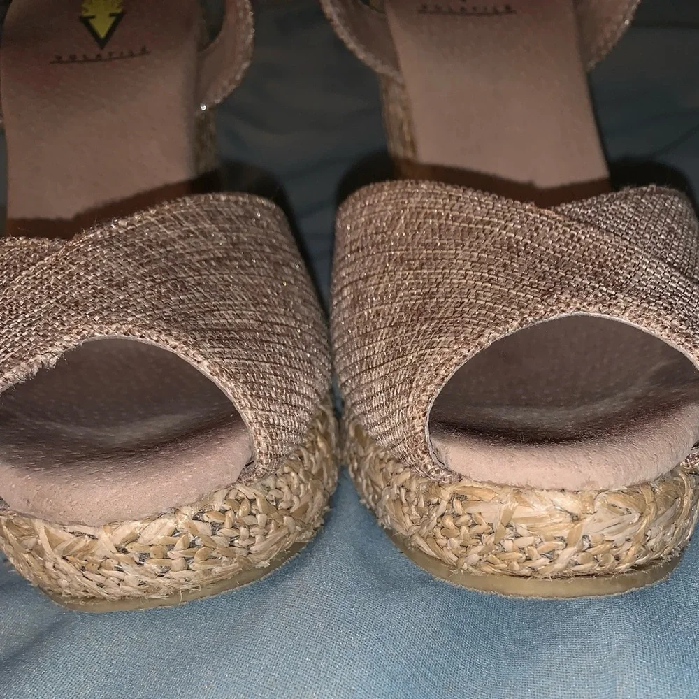 VOLATILE LINEN WEDGES HEELES women’s size 9 - Picture 10 of 12